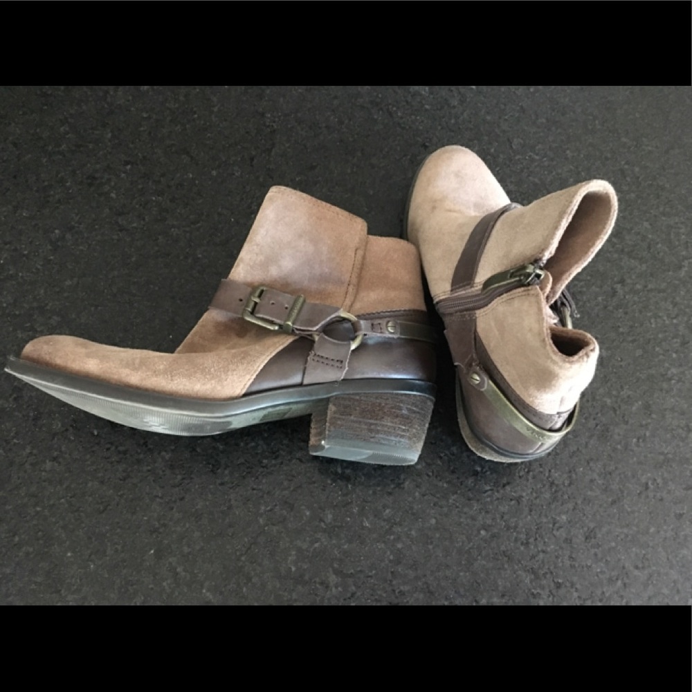 Ankle boots
